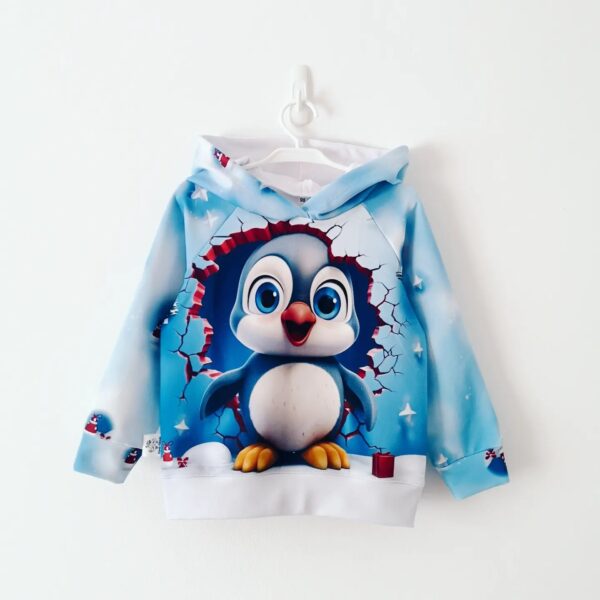 Bluza dziecięca z kapturem. Bluza od polskiego producenta, z pingwinem 3D.